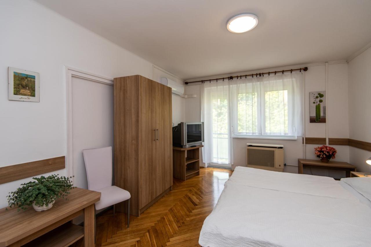 Kis Janos Apartman Sopron Ngoại thất bức ảnh